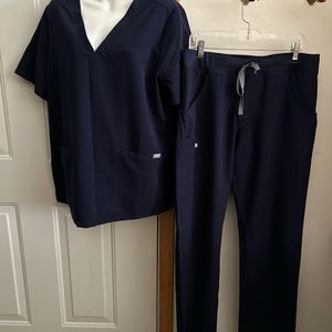 Figs scrub set Kade cargo pants matching 2 pocket top navy X-Large large/tall